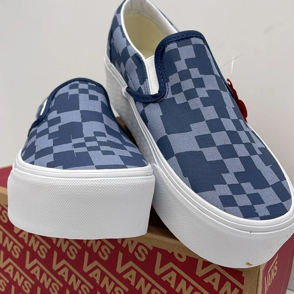 Vans WMNS Blue Checkered Classic Slip-On Sneakers Platforms Multi Check Blue